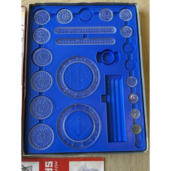 Vintage original 1967 Spirograph by Kenner #401 Original Box And Instructions - Picture 2 of 12